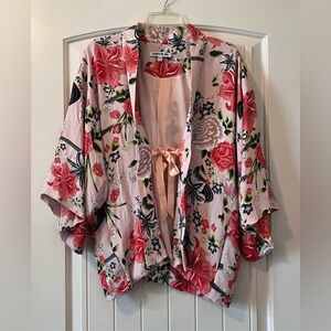 Elizabeth and James silk kimono